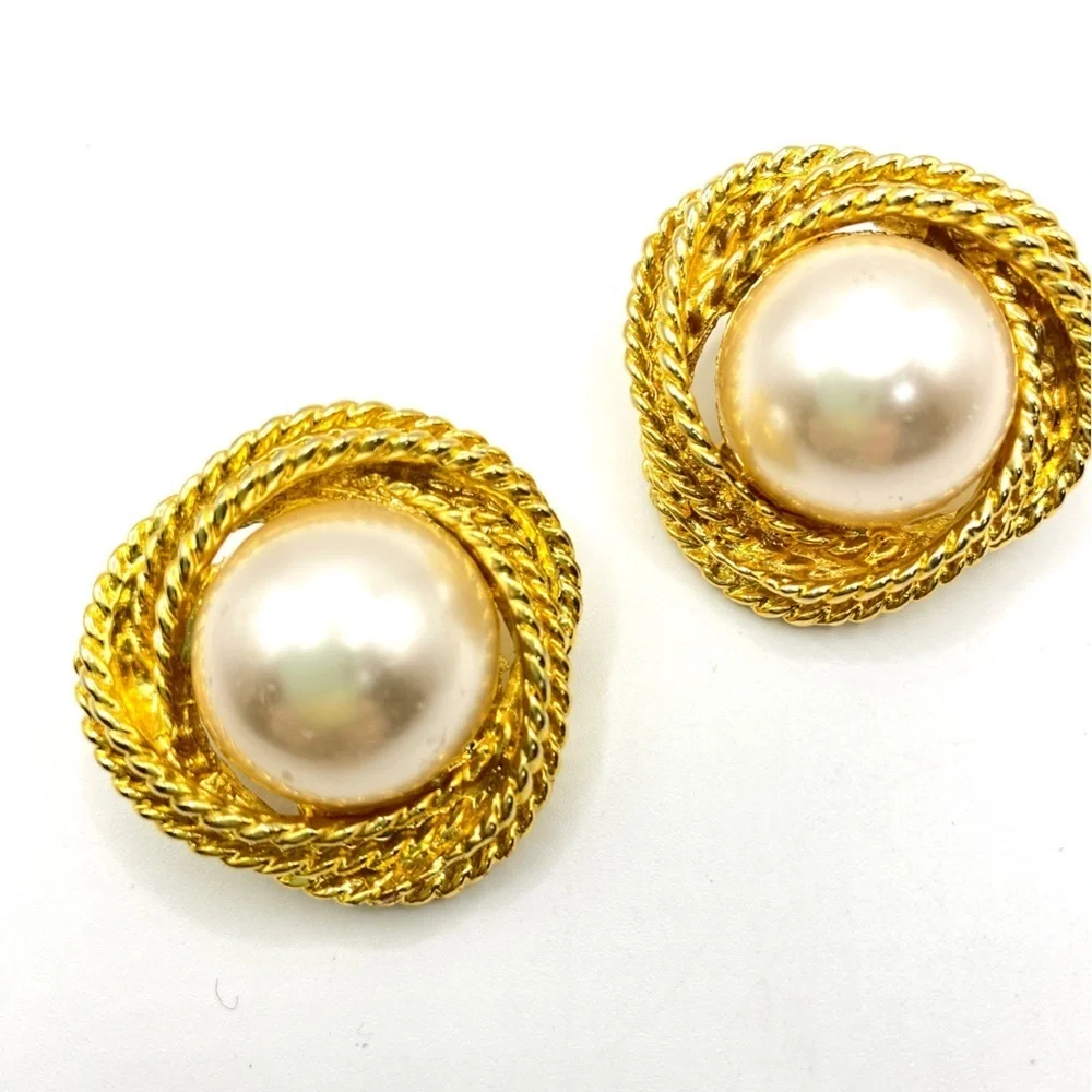 Faux Pearl Chunky Gold Clip-On Earrings Granny Core